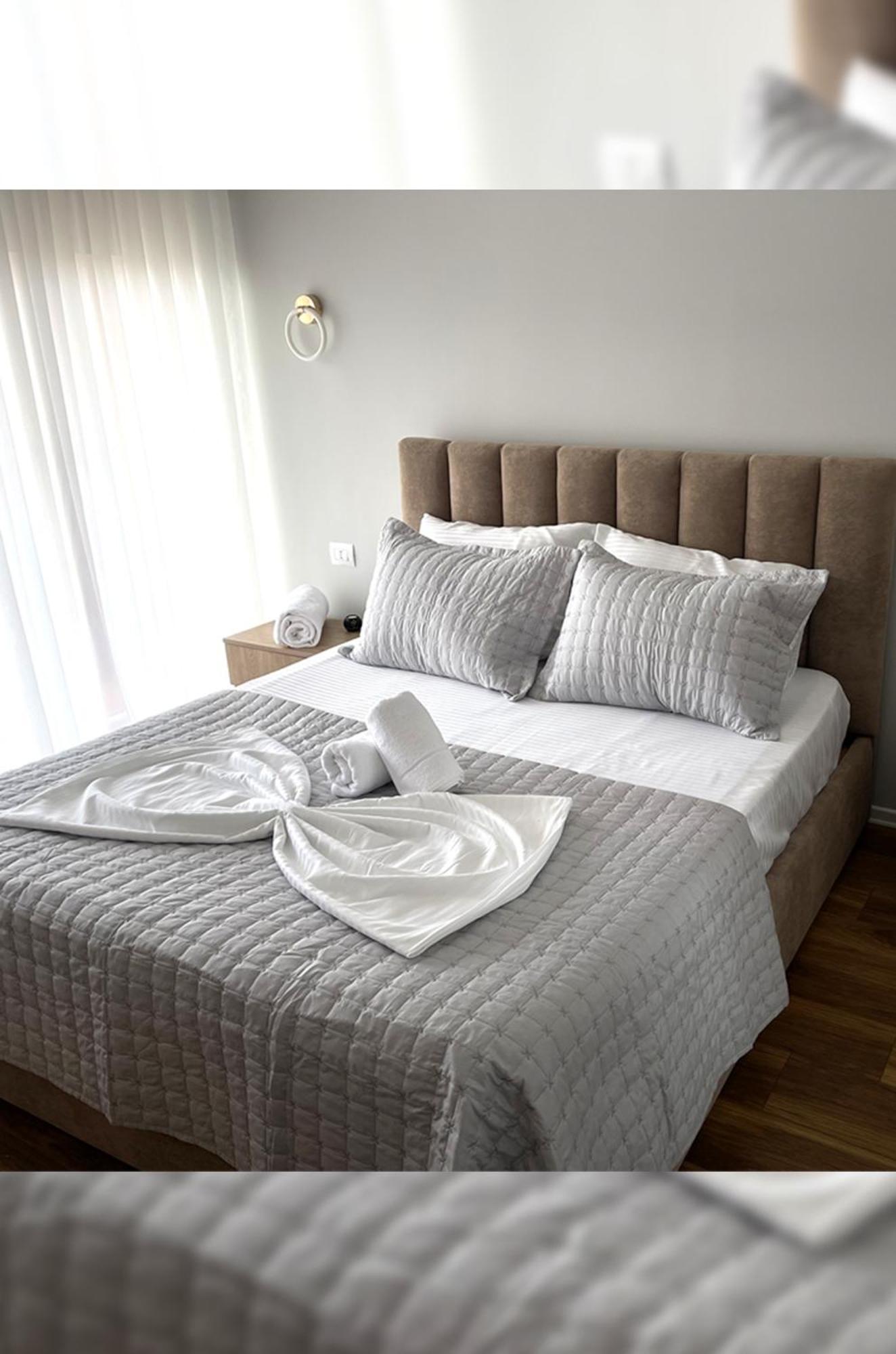 New Bazaar, Grand Apartment ティラナ エクステリア 写真