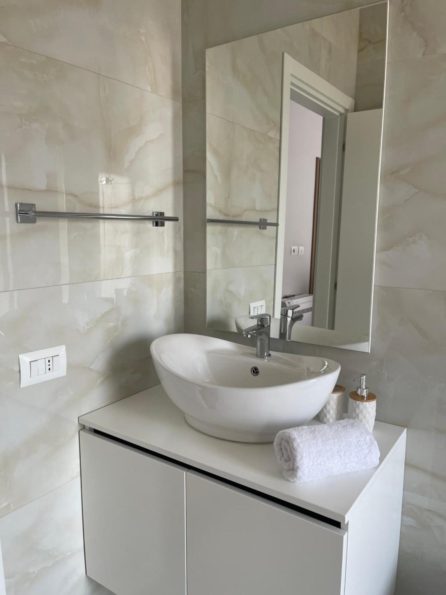 New Bazaar, Grand Apartment ティラナ エクステリア 写真