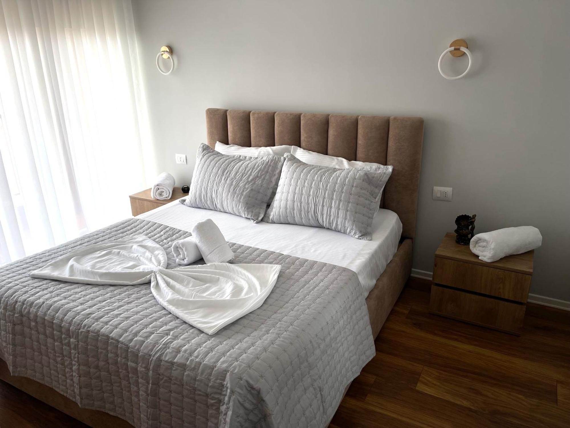 New Bazaar, Grand Apartment ティラナ エクステリア 写真